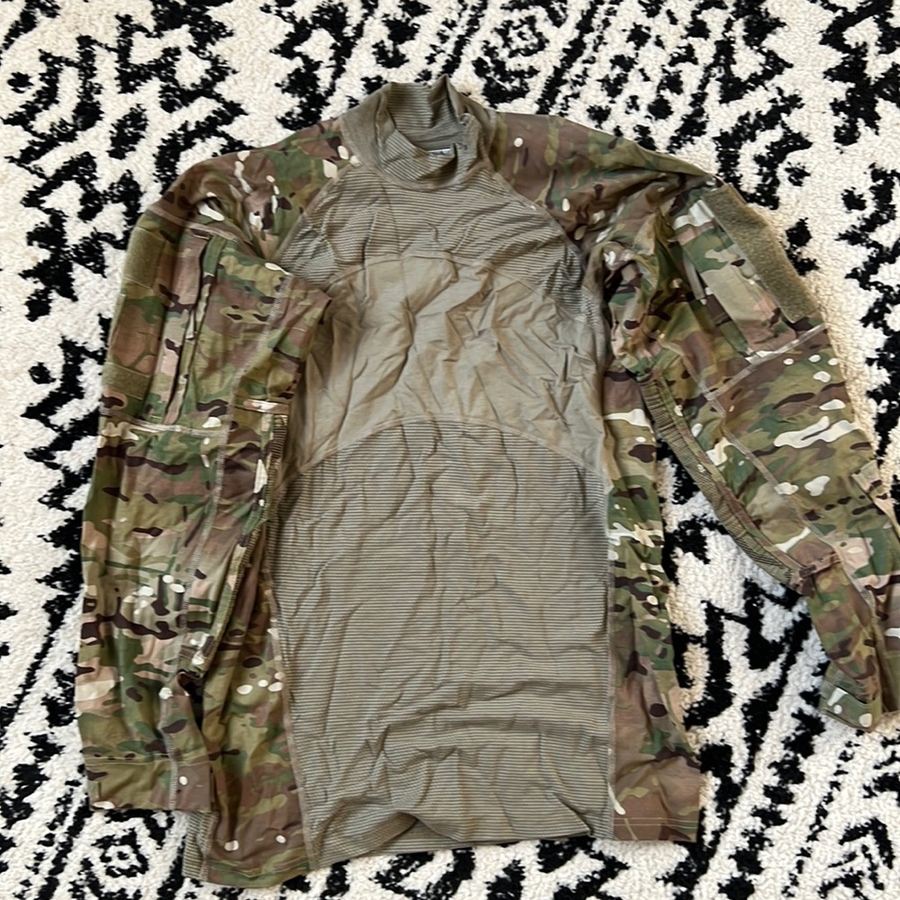 MASSIF Multi-cam combat shirts XL with Tags